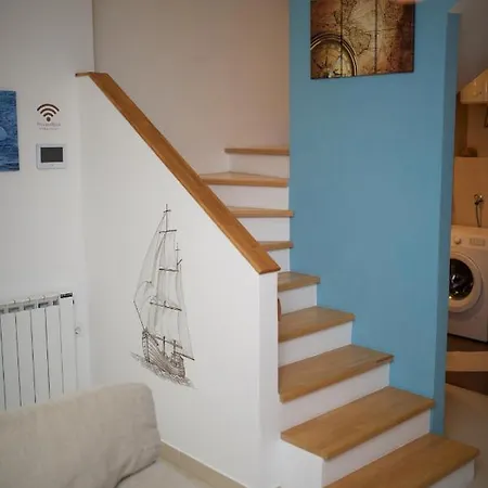 House 4 Rent Laura Apartment